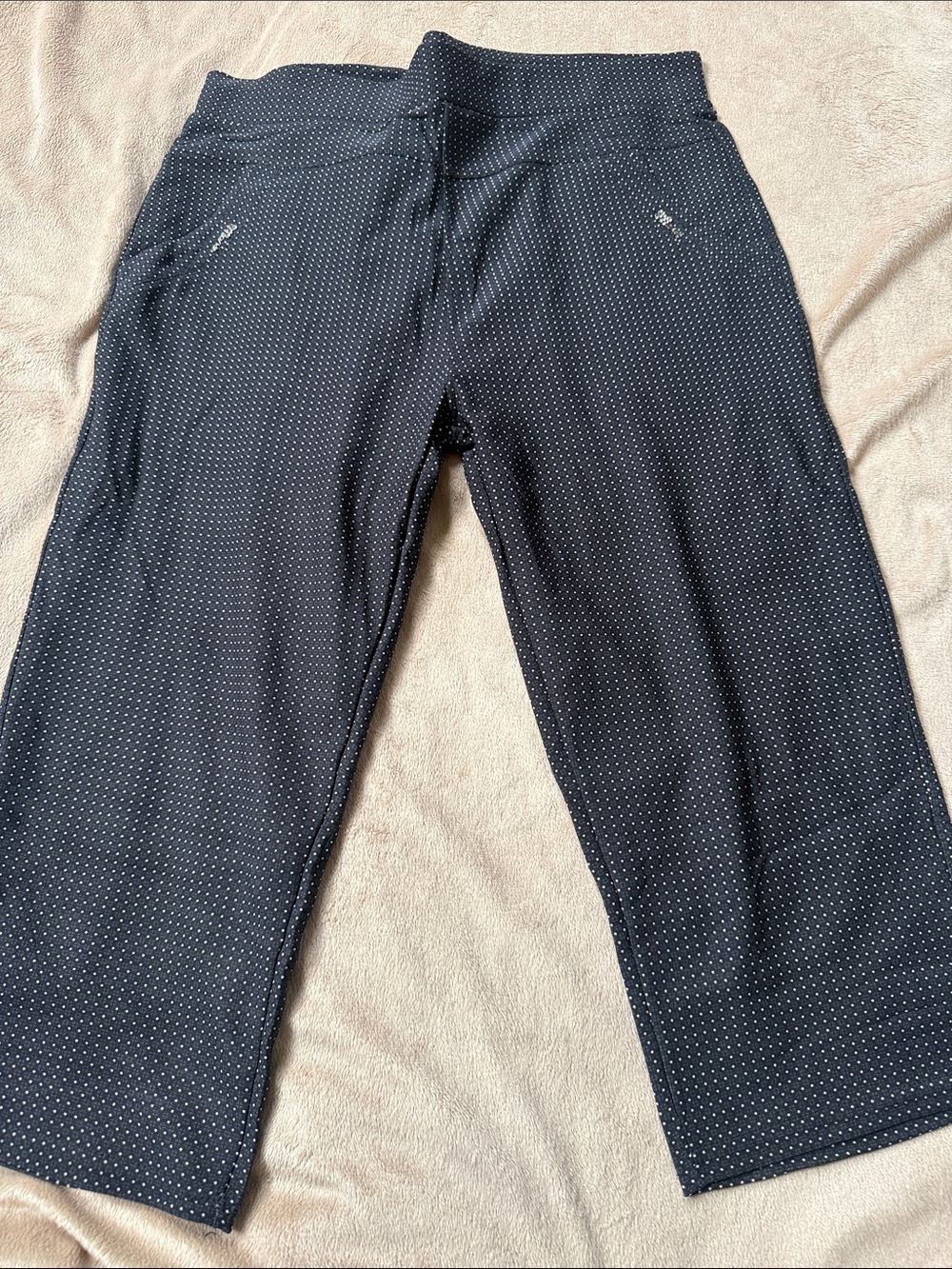 Woman’s Black Dotted Performance Pants
